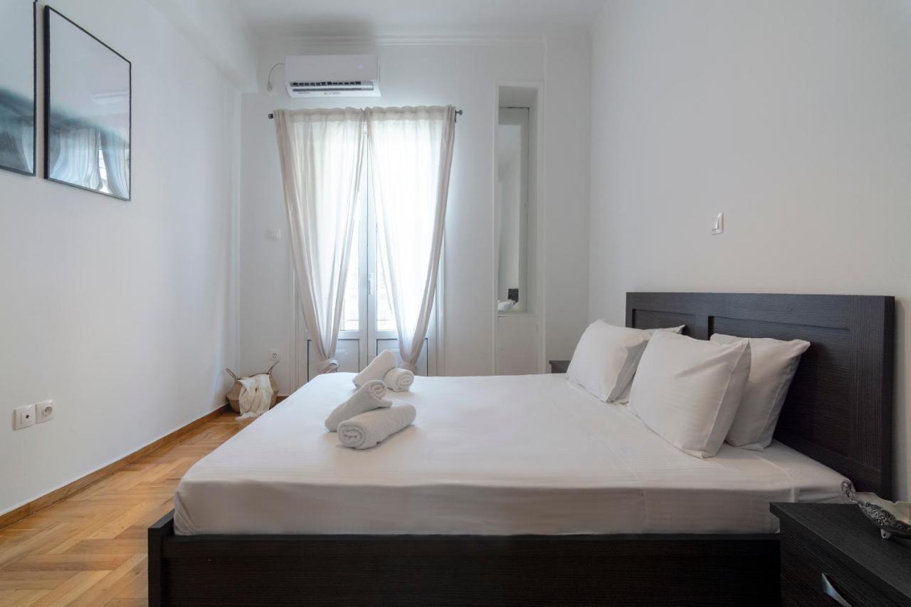Modern 2Bd Apt In Athens , 3-Min Metro Екстер'єр фото